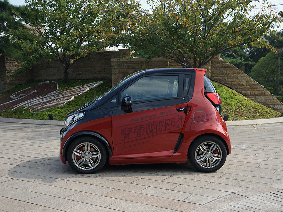 将"代步"做到极致——试驾2018款众泰e200