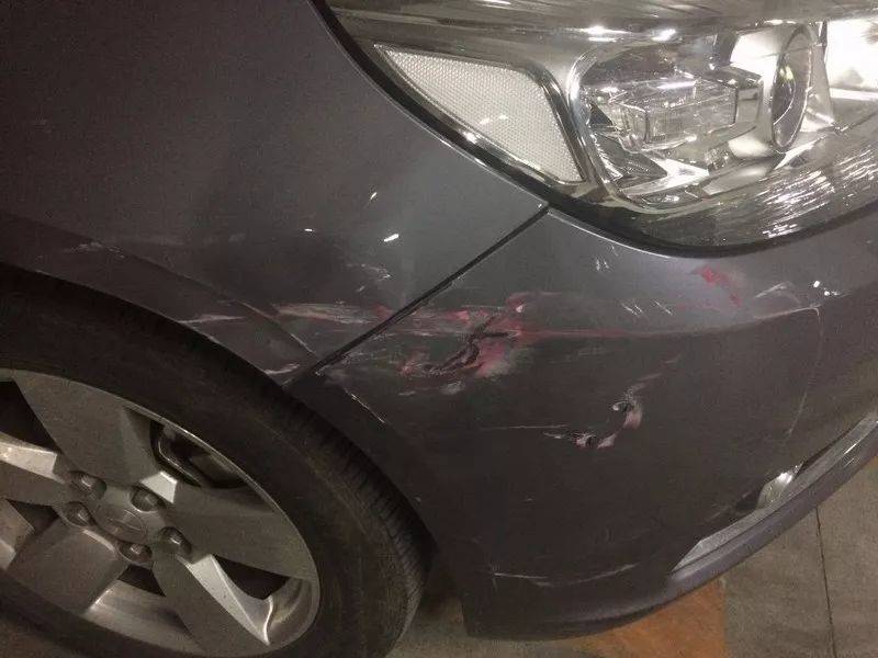 车被刮了一点漆怎么办 车刮花了补漆要多少钱 车主指南