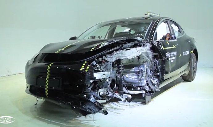 特斯拉model3中保研碰撞过程公布目测表现较乐观