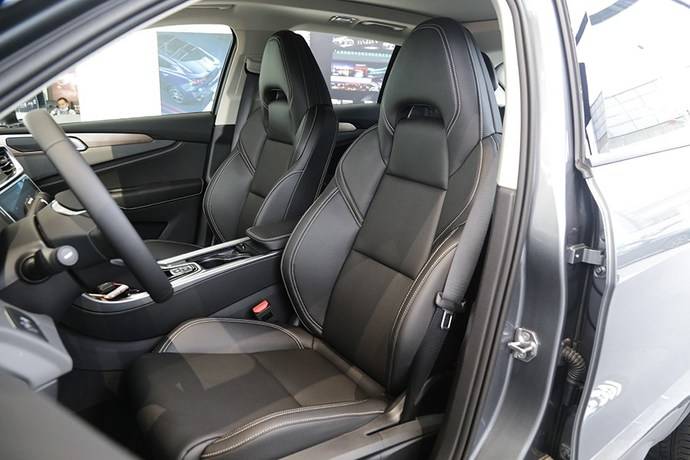 比老款贵了2千反而更值得买来看新款领克01赢在哪