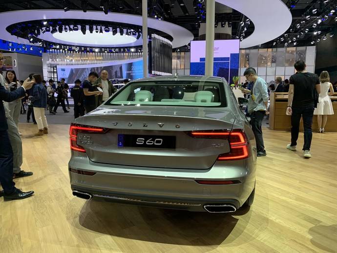 bba的老对手全新国产沃尔沃s60实拍