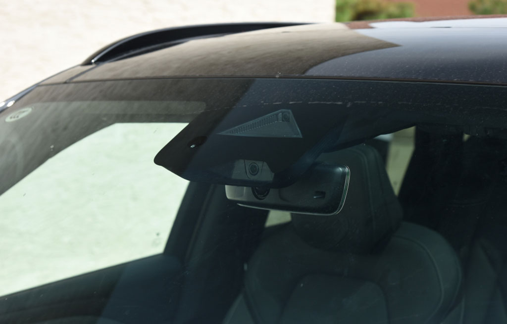 model 3也得5秒开外。智能：智能驾驶配置功能丰富，还配备有遥控泊车辅助在自动驾驶辅助系统方面，arcfox极狐 αt配备的α-pilot智慧驾驶，是采用博世