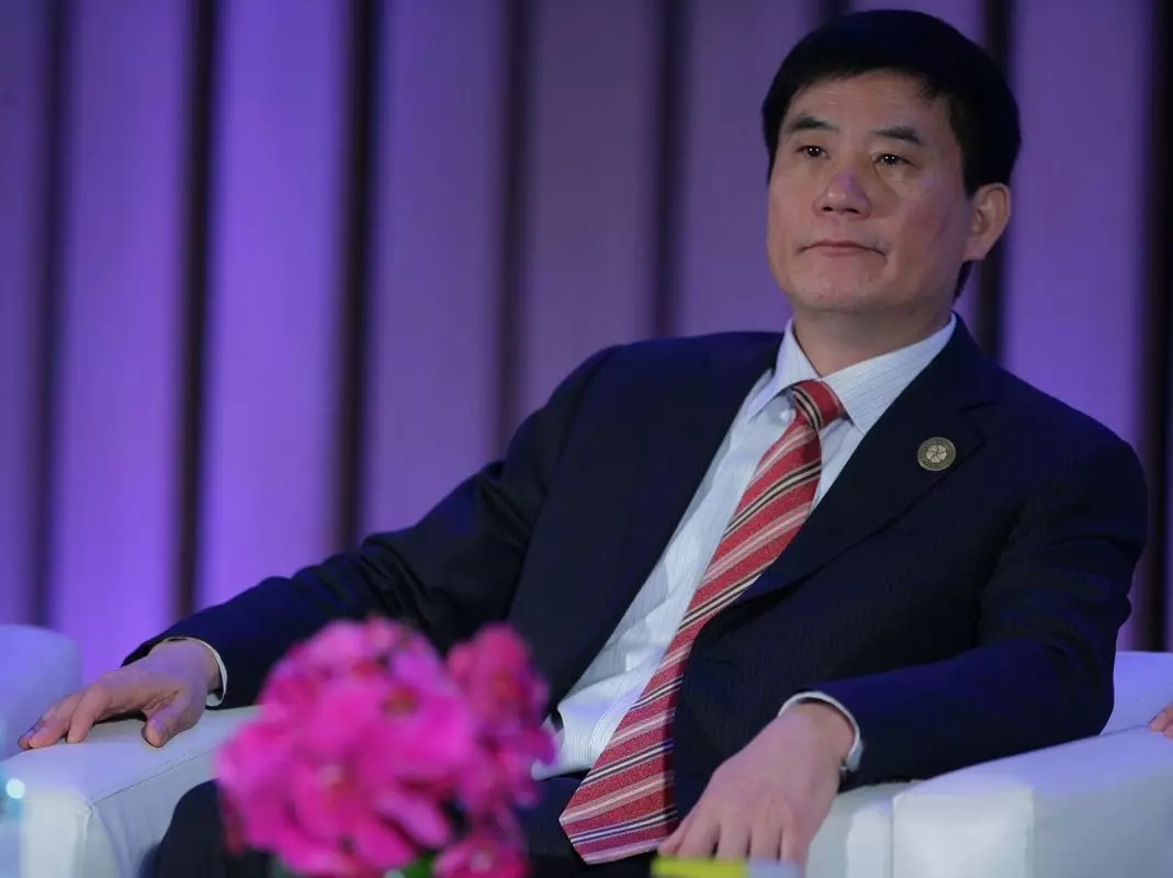 作为众泰汽车曾经的"一把手",吴建中从2003年开始一