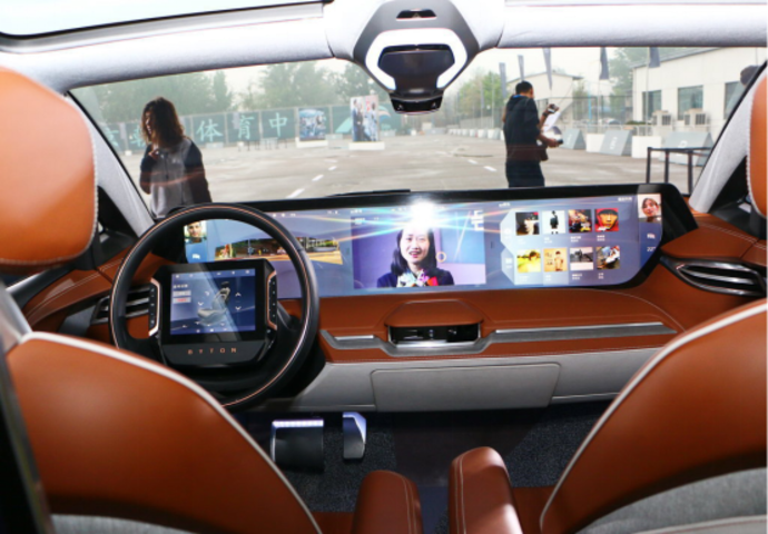 将电视机搬上汽车拜腾首款辆产车型将搭载48英寸大屏