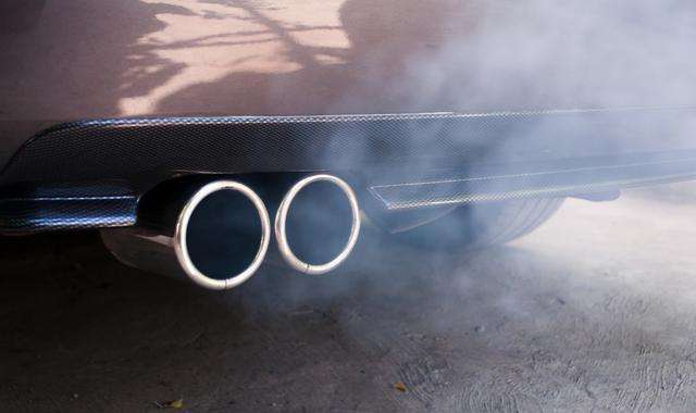 我行养车排气管冒烟啥情况可能很严重