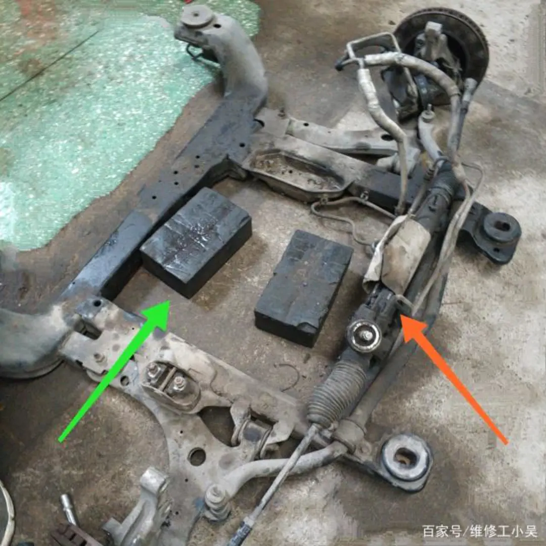 22万公里的君越发动机首次被拆开 混入冷却液的机油让车主困惑 有车以后