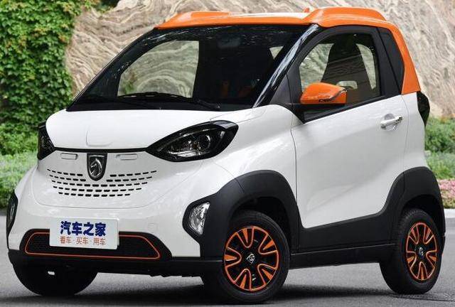 498万起续航250km市区代步首选宝骏新能源微型车e100