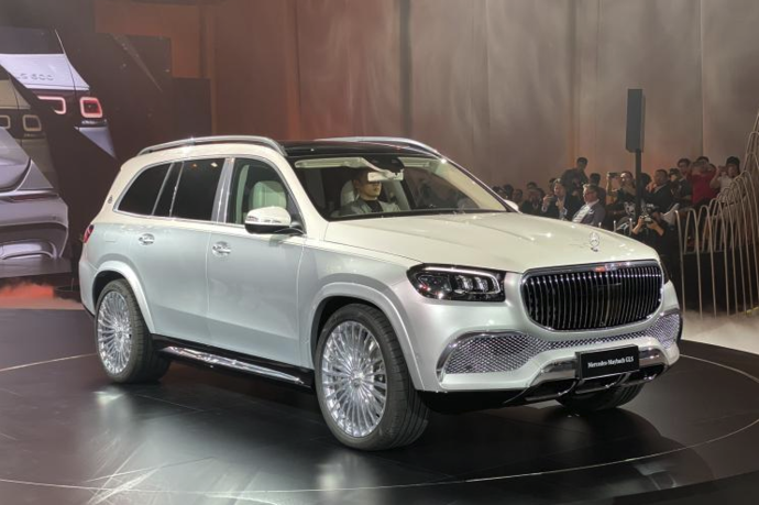 奔驰首款立标suv迈巴赫gls600全球首秀