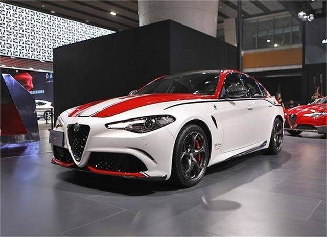 意大利豪华品牌giulia,首付仅仅需要9万多-有车以后