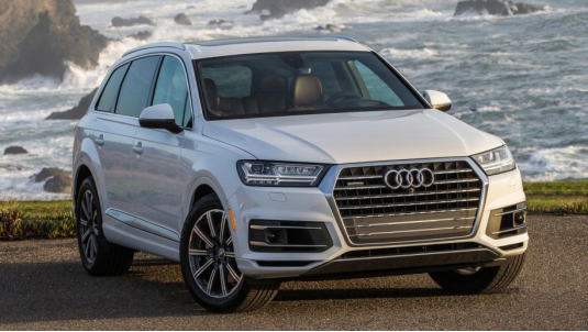 奥迪旗舰suvq7能否延续上一代的经典形象