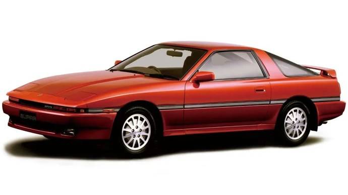 丰田竟给80年代的老车恢复零件生产 这就是对车主的爱吧 有车以后