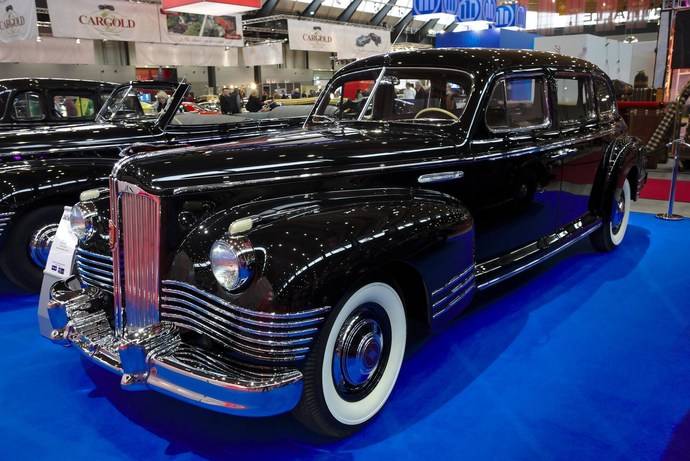 Ak47厂家也做车 伏特加当水喝 战斗民族的坐骑竟是婉约派 有车以后