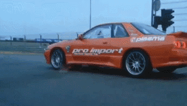 开啥玩笑,绿灯起步太快也吃罚单?