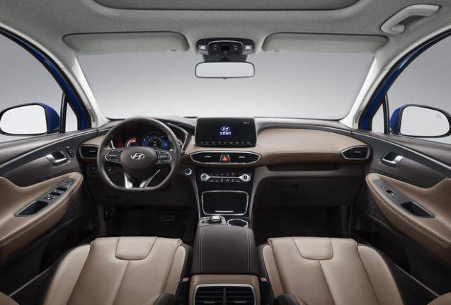 试驾北京现代全新胜达大六座suv整体简约时尚