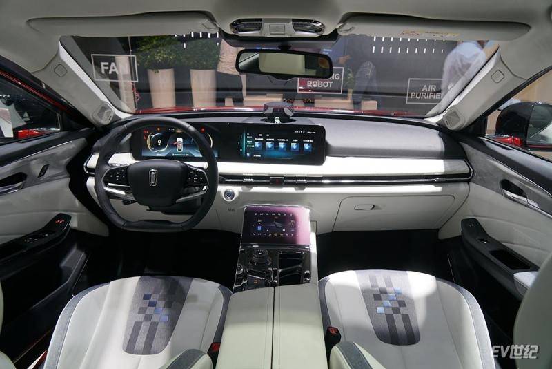 奔腾e01纯电suv北京车展上市补贴后售1968万2288万元