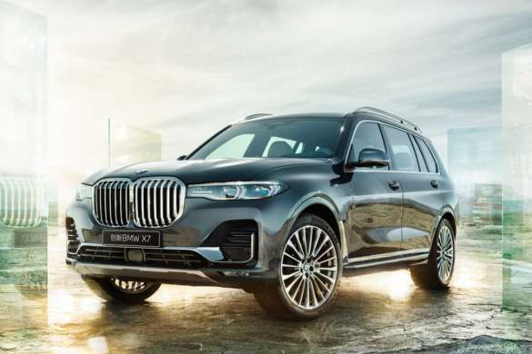 100万买suv七款花样选来看看什么是真正的百万豪车