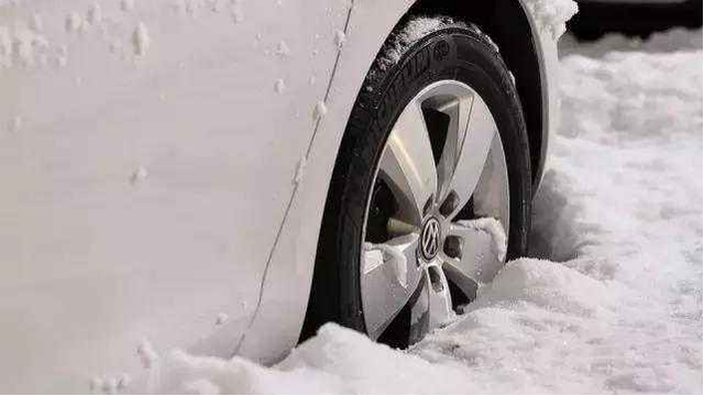 冬季常見雨雪天氣如何保證行車安全