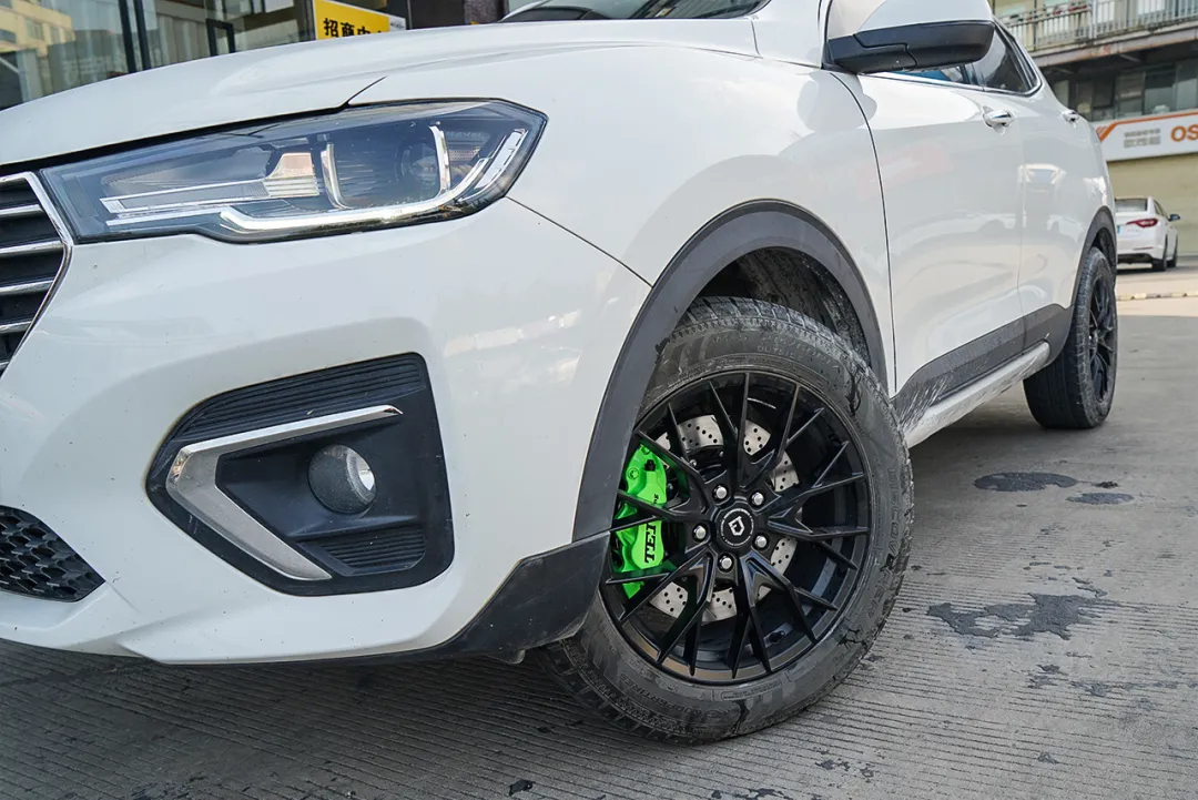 改装案例哈弗h2s改装teiracingp40s刹车卡钳套件