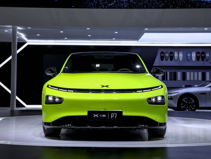 小鹏p7鹏翼版正式交付 售价36.69万元起