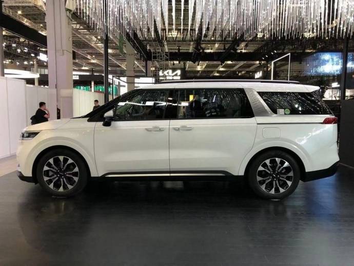 三胎政策开放了给大家推荐一些8座车