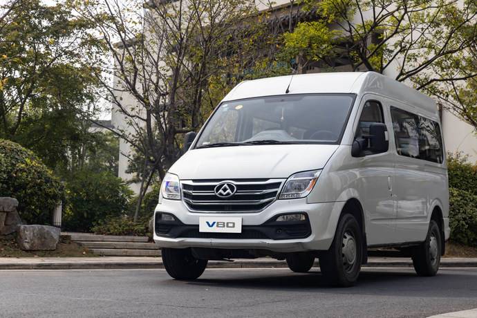 超大空间强力扭矩新一代轻客v80的优秀不止一面