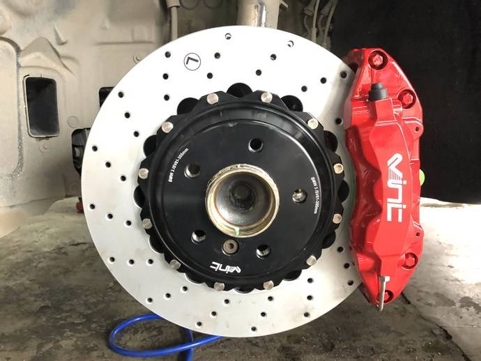 宝马三系初改轮毂刹车重燃驾驶欲望vinic前六后四刹车套装