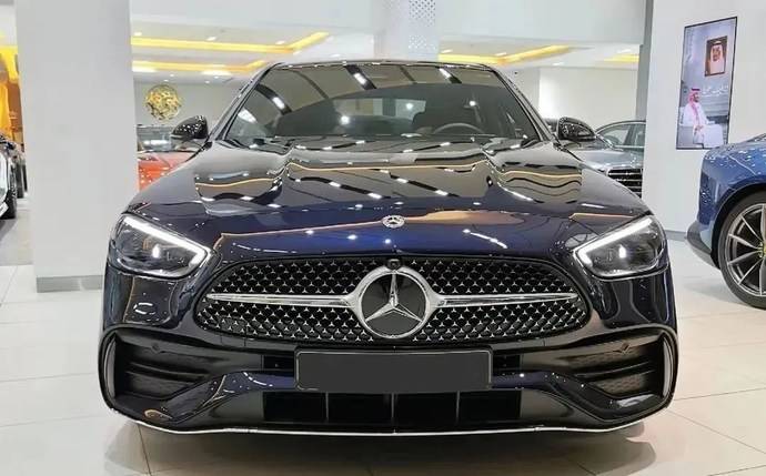 40万买15t奔驰小s新奔驰c级是真香还是智商检测车