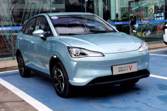 599万起售哪吒v这款家庭电动车值得买吗