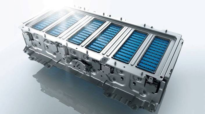 铁锂电池,固态电池,厂商自研!纯电动汽车电池如何发展?