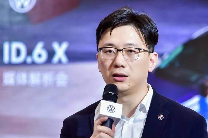 广州车展丨上汽大众傅强新能源汽车消费正在跨越鸿沟