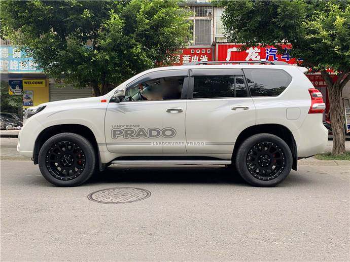 丰田普拉多改装brembogt刹车20寸method轮毂