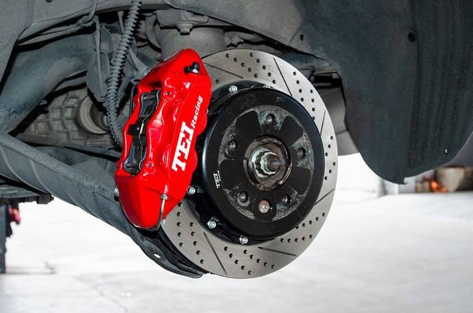 改装案例奥迪q7改装teiracings系列街道版高性能刹车卡钳套件