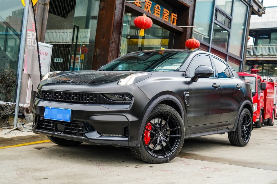 黑武士风格领克05刹车改装案例改装teiracing刹车套件后加大碟