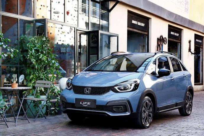 后浪们小板凳备好来福酱驾到你们的正片即刻开始