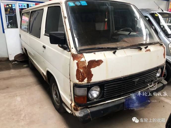 不论是机关单位,部队,事业单位,企业,基本上都有一部丰田海狮面包车