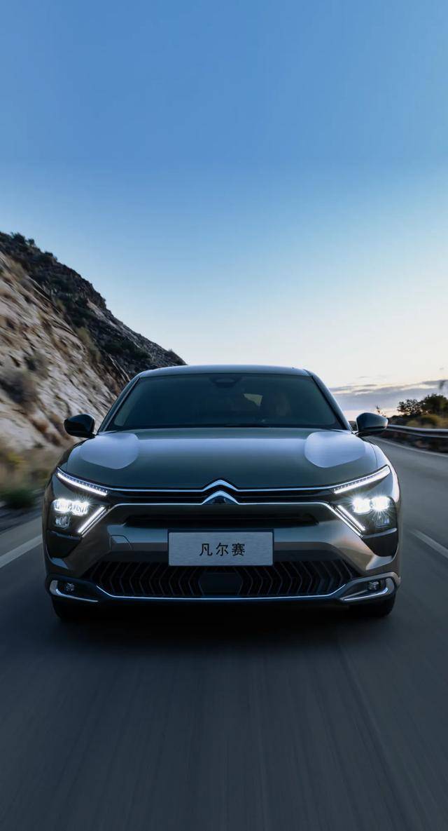 成都车展|雪铁龙凡尔赛c5 x真的凡尔赛?