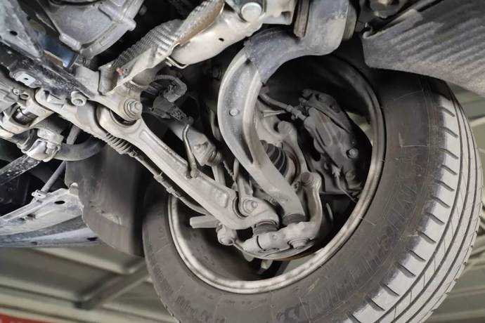 将运动进行到底保时捷macan底盘解析