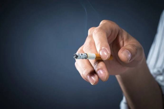 老司机必备这款网红烟灰净化剂不要太好用简直是灭烟神器