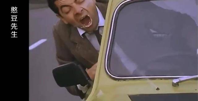 还有爱美的女生,高跟鞋开车,真的很危险.# 车上穿拖鞋指甲长指