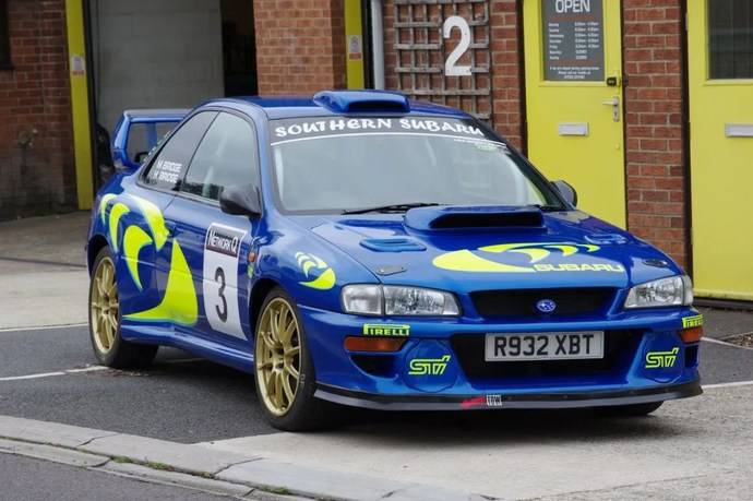 头文字d藤原文太的斯巴鲁翼豹22b有多强大