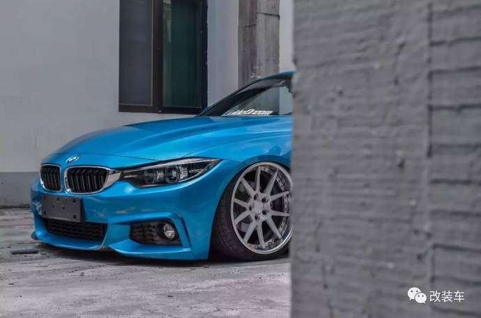 趁年轻买一辆双门车宝马425i改装后尽显优雅气质