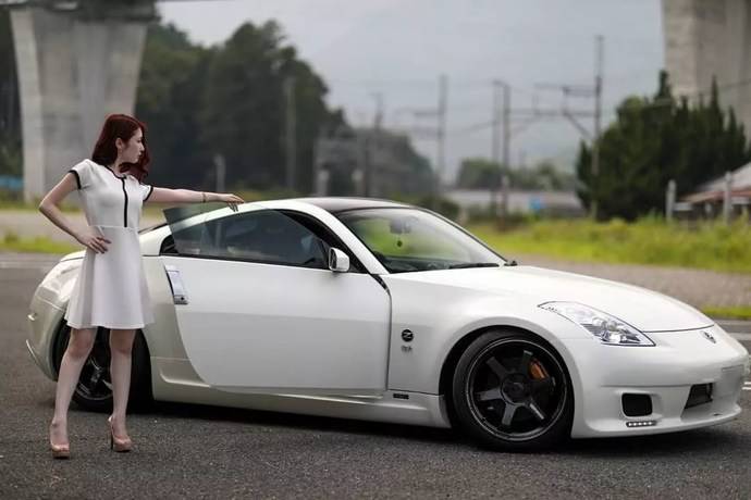 当女神小姐姐遇上日产淑女,我控制不住自己了!