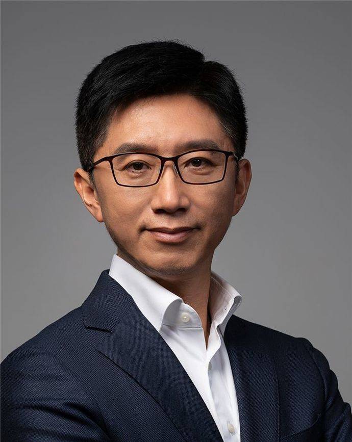 车坛老炮儿们的新梦想华人运通背后的男人们