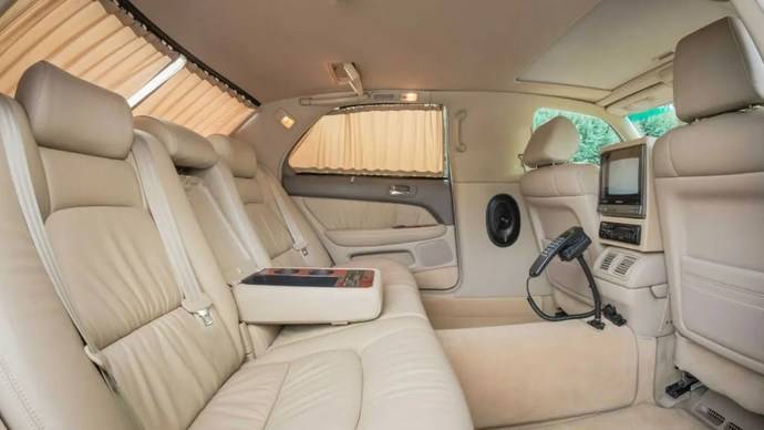 绝对罕有的雷克萨斯ls400长轴版,买车送电视 窗帘?