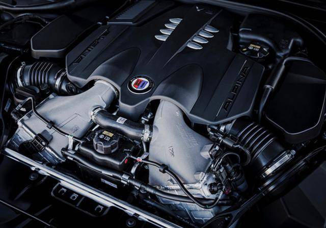 4.4t v8 水晶档把 专属运动悬架,宝马8系高性能版来了-有车以后