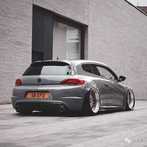 大众尚酷打造素雅宽体姿态水泥灰的配色真的非常耐看