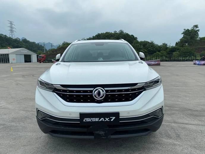 来看一下东风风神ax7的履历.