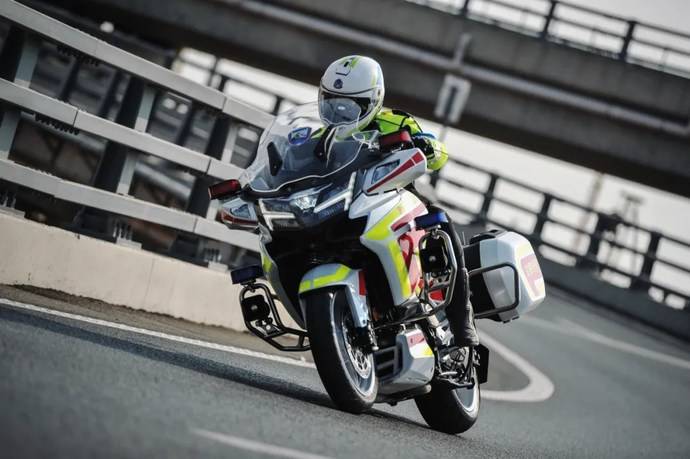 公升级国宾来啦,春风刚刚发布了cf1250j警用版!