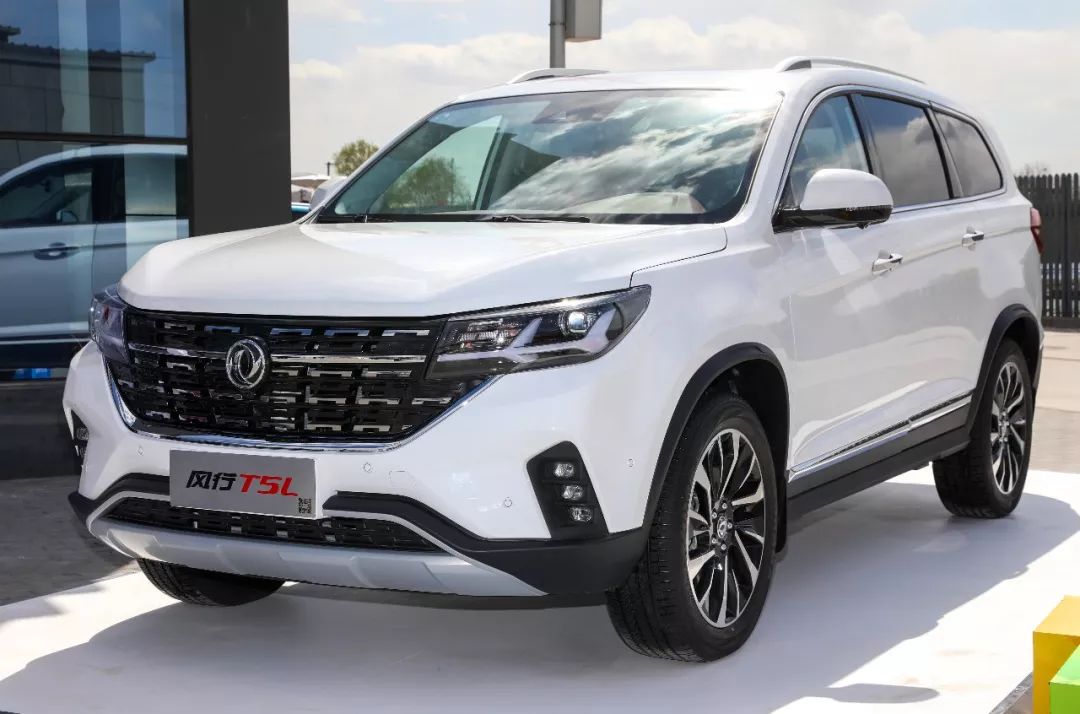 加大号智汇7座suv—风行t5l上市,售899