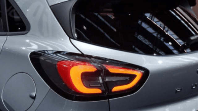 自带蛤蟆灯 v6缸声浪拉风-有车以后